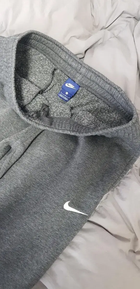 Nike Chuu Running Pants