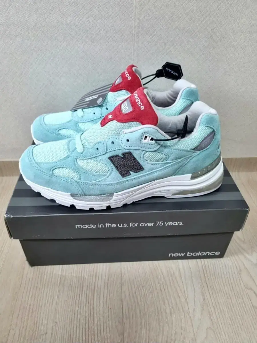 최저가! 뉴발란스 x KITH 키스 992 티파니 민트 275 (네고 O