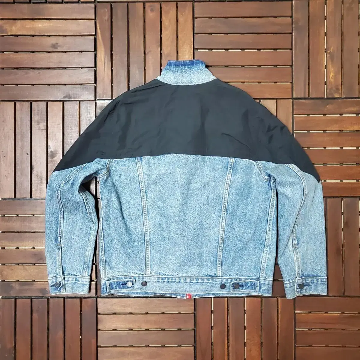 Levis Premium Big E Jacket