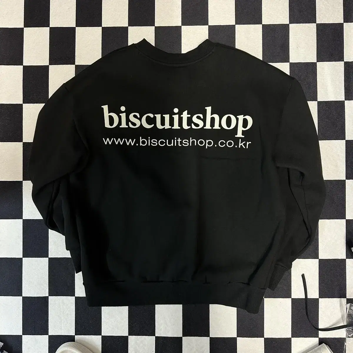 biscuitshop 비스킷샵 맨투맨 기모 스웻셔츠