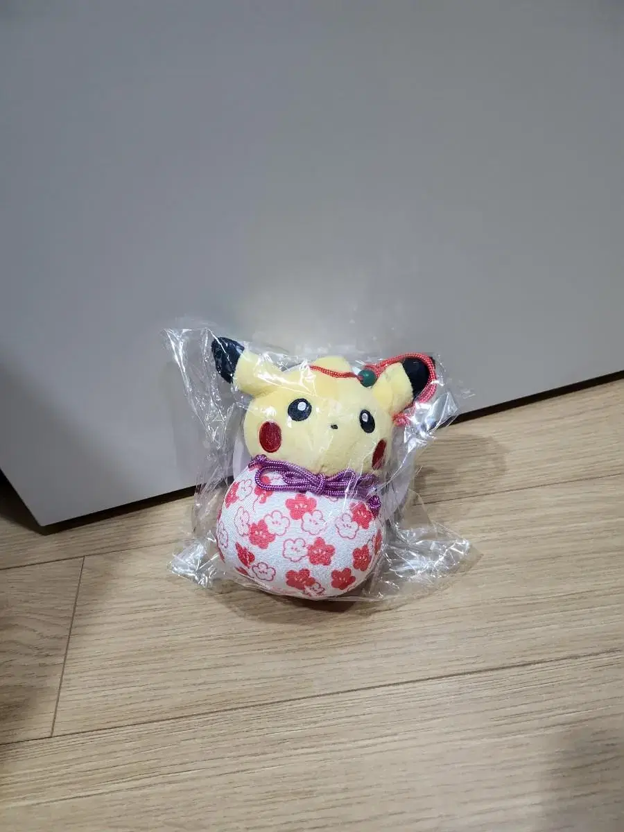 Genuine lucky bag Pikachu