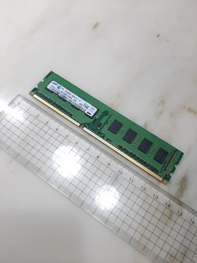 데스크탑 램 DDR3 10600U 2G