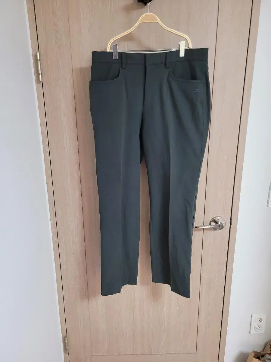 Men´s clothing)Elegance Sports Winter Pants (32-33)