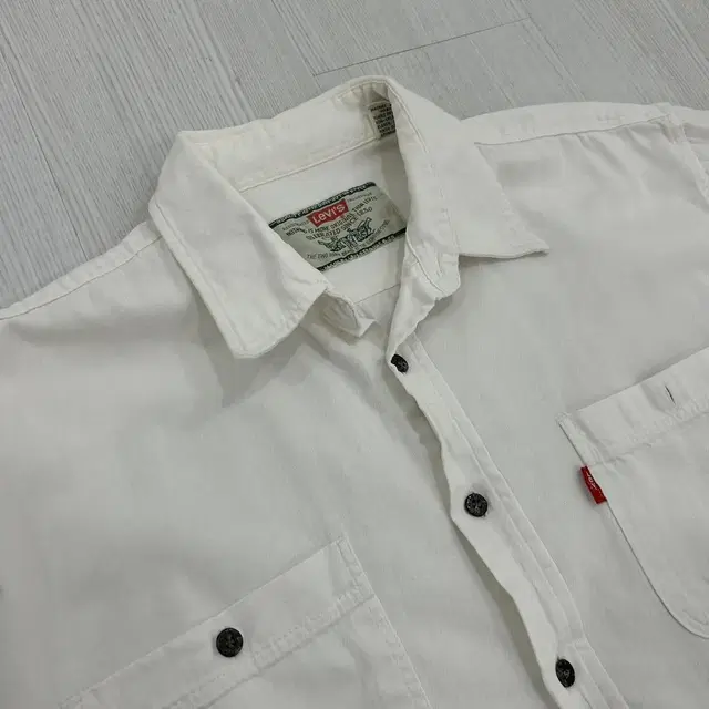 90s Levis White Denim Shirt