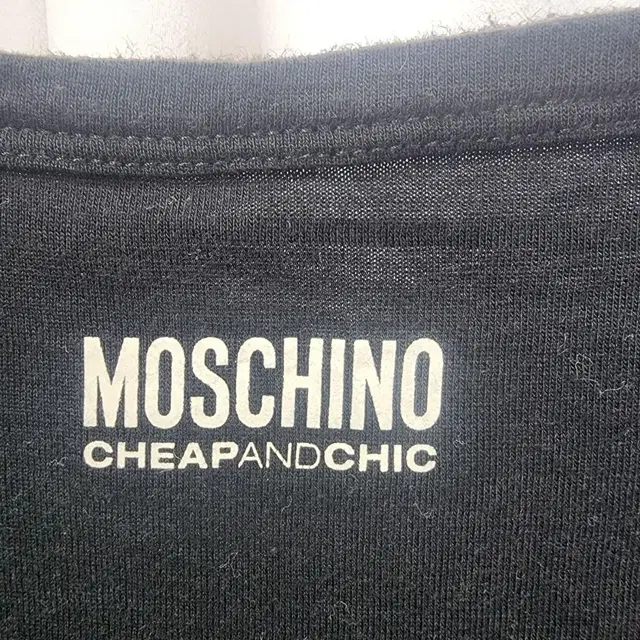 모스키노(Moschino) 긴팔 티