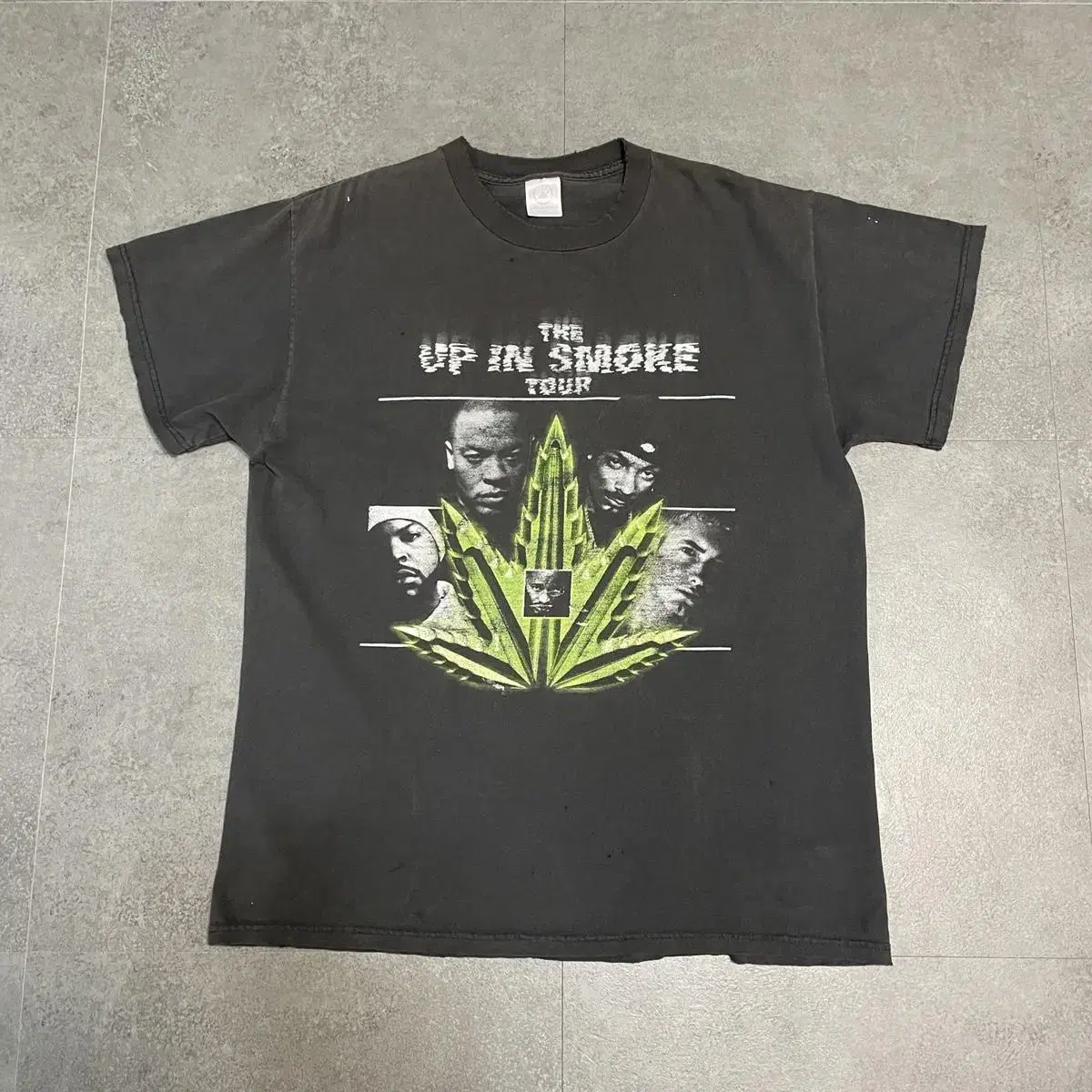 Vintage The Up In Smoke Tour 2000 Tour T-Shirt