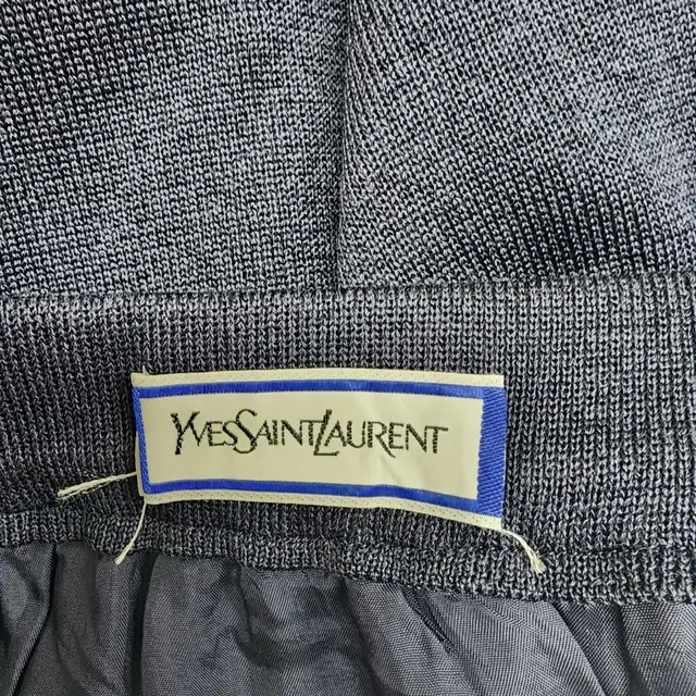 입생로랑(YVESSAINTLAURENT) 스커트