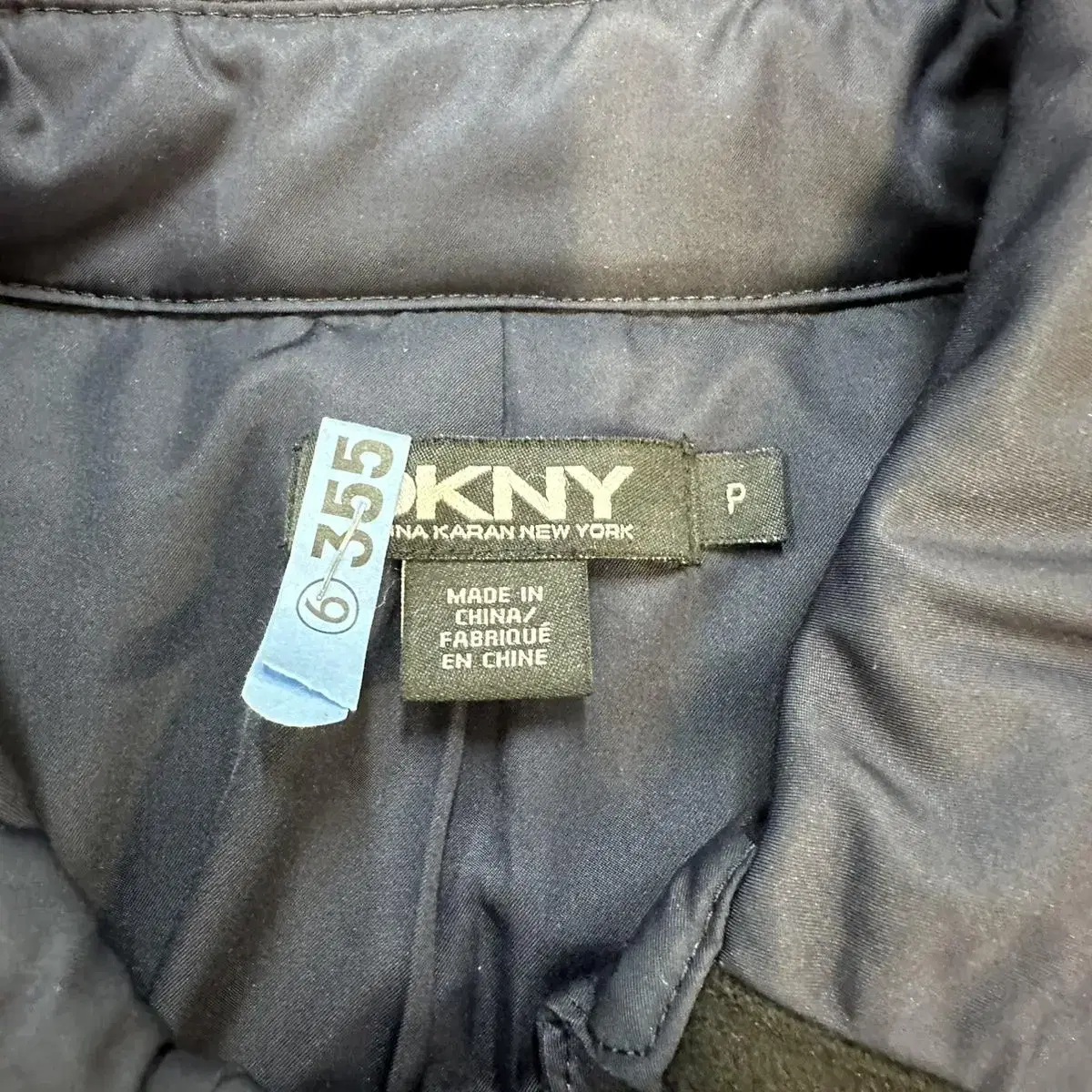 S사이즈) DKNY 숏패딩 입니다