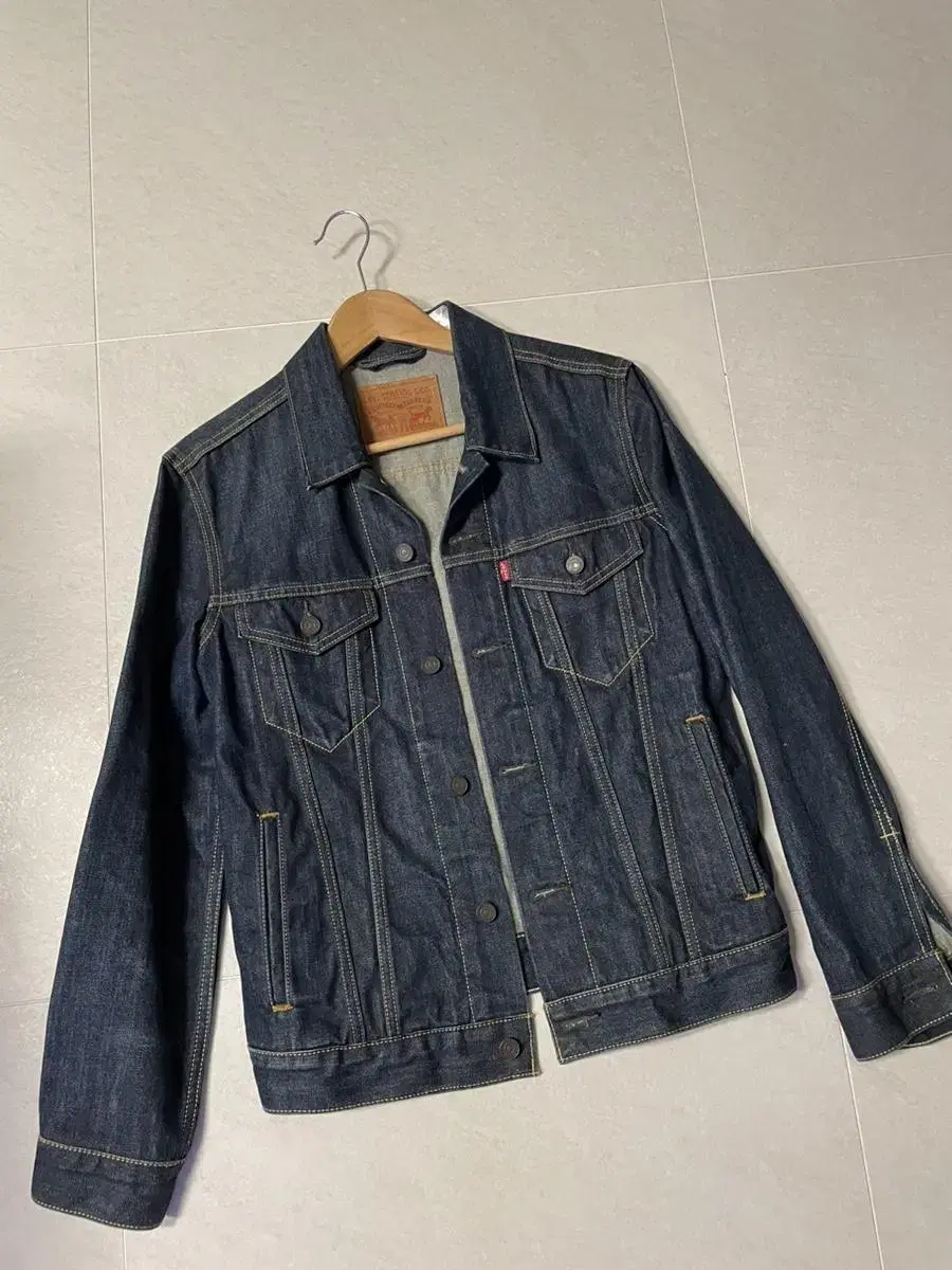 [S] Levi's Jeans Jacket