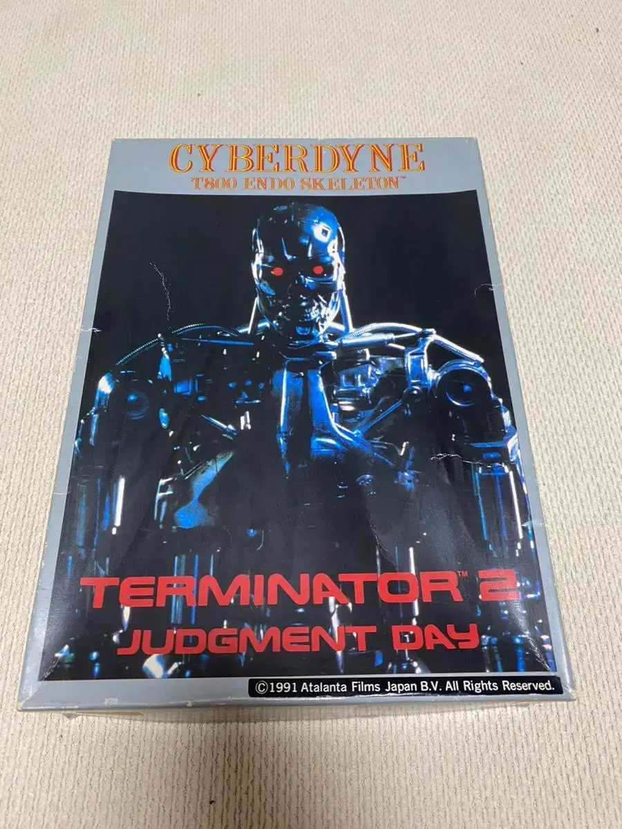 1991 CYBERDYNE T800 ENDO SKELETON 1/9