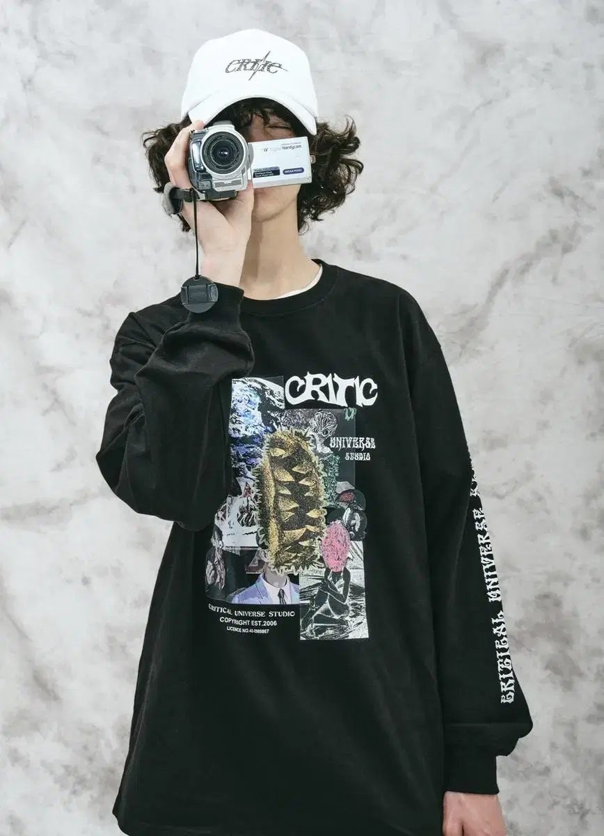 Critical Universe World Long Sleeve