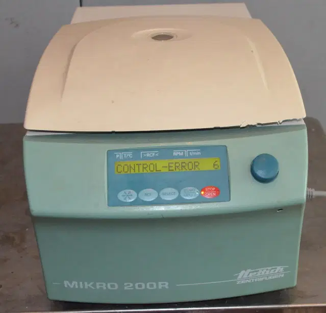 고장 Hettich Mikro 200R Centrifuge #1