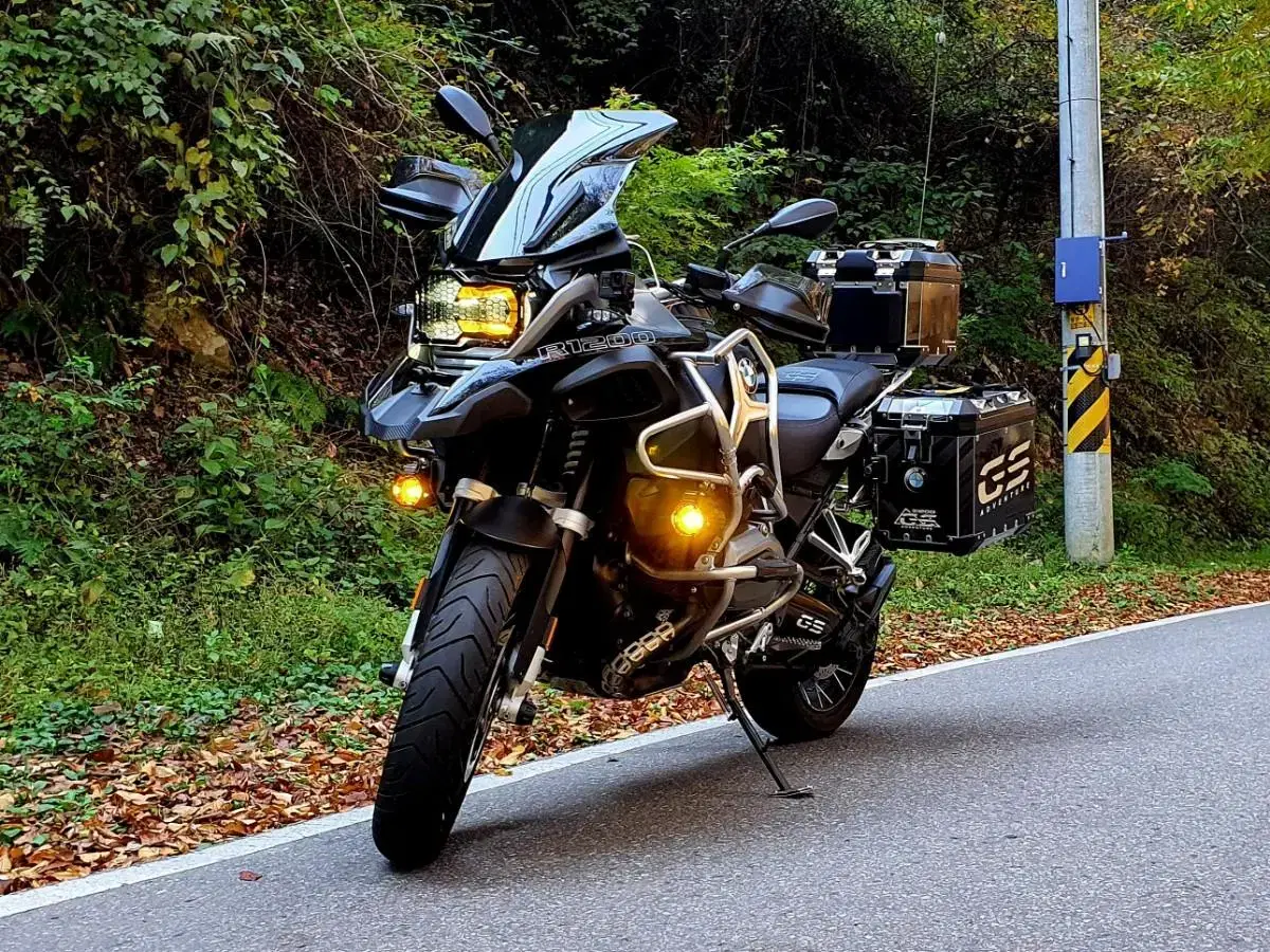 18년식 r1200gs adv 트리플 블랙 팝니다