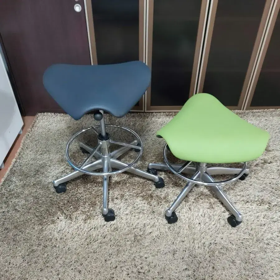 수입명품   humanscale saddle 자세교정의자