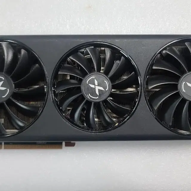 xfx 6800xt 그래픽카드 팝니다.