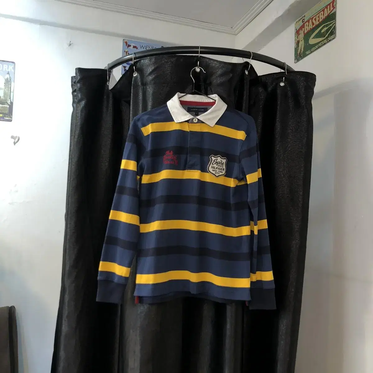 Vintage Tommy hilfiger stripe collar t