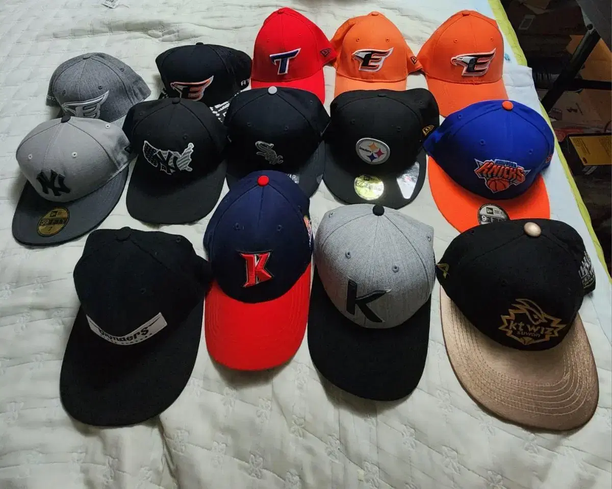 We sell many KBO, MLB, NFL, NBA, and KBL hats