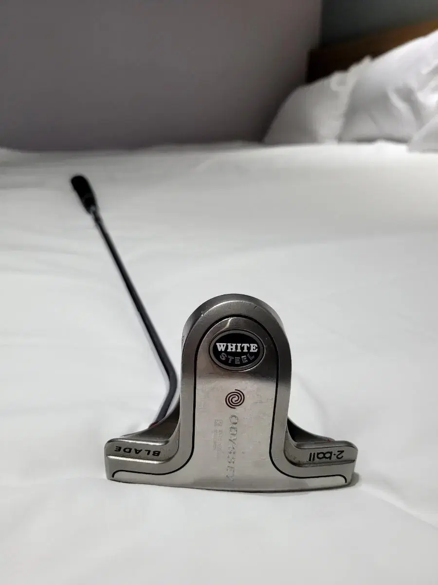 Odyssey Whitesteel 2-Ball Putter