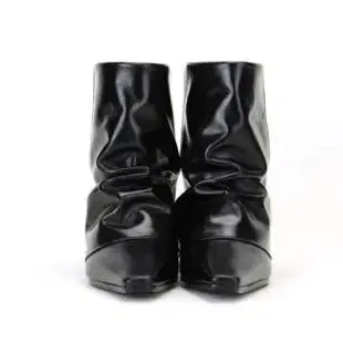 쓰리투에이티 Pointed Wrinkle Leather Boots