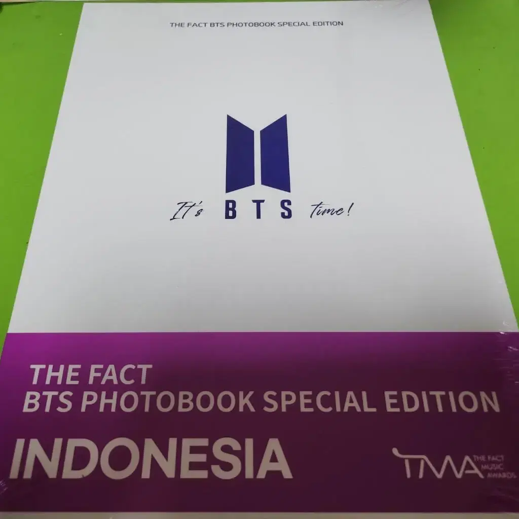 THE FACT BTS PHOTOVOOK SPECIAL EDITION