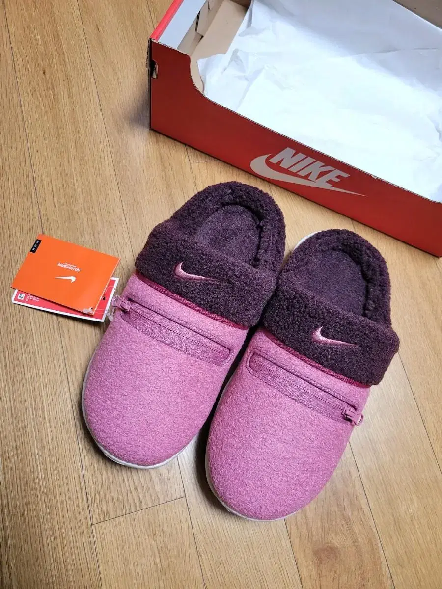 1 piece 230 - Nike Fleece, aka camping slippers, pink color (full box)