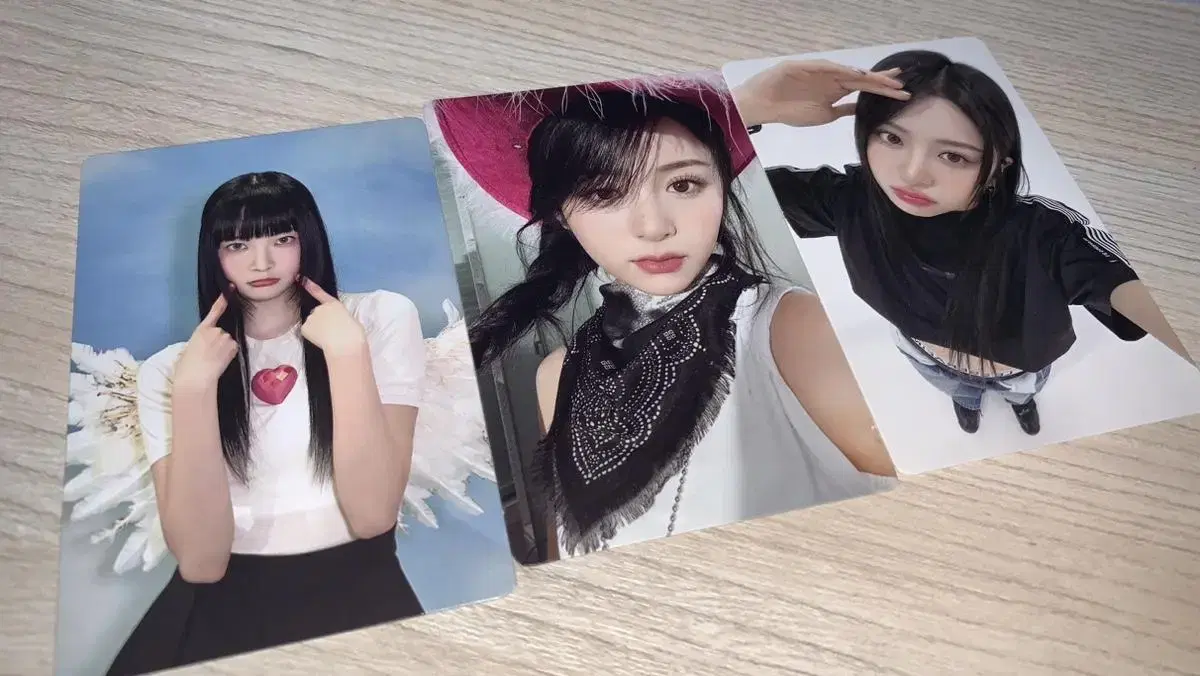 le sserafim unforgiven photocard huh yunjin hong eunchae