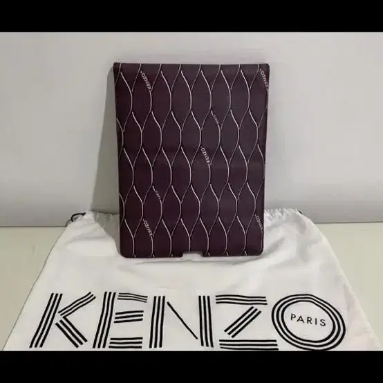 겐조(KENZO) 아이패드 전용 케이스