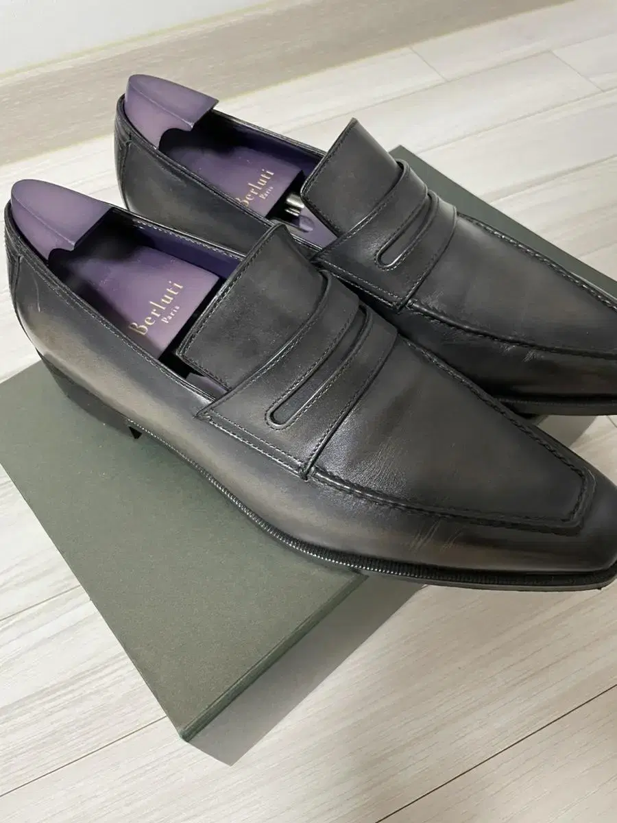 Belluti Andy Roper Nerogrigio size 7