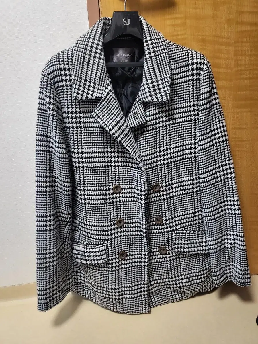 #houndstooth check vahn coat