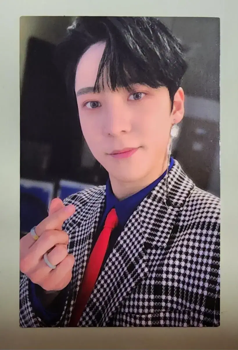 ateez yunho mmt unreleased photocard (let's do it)