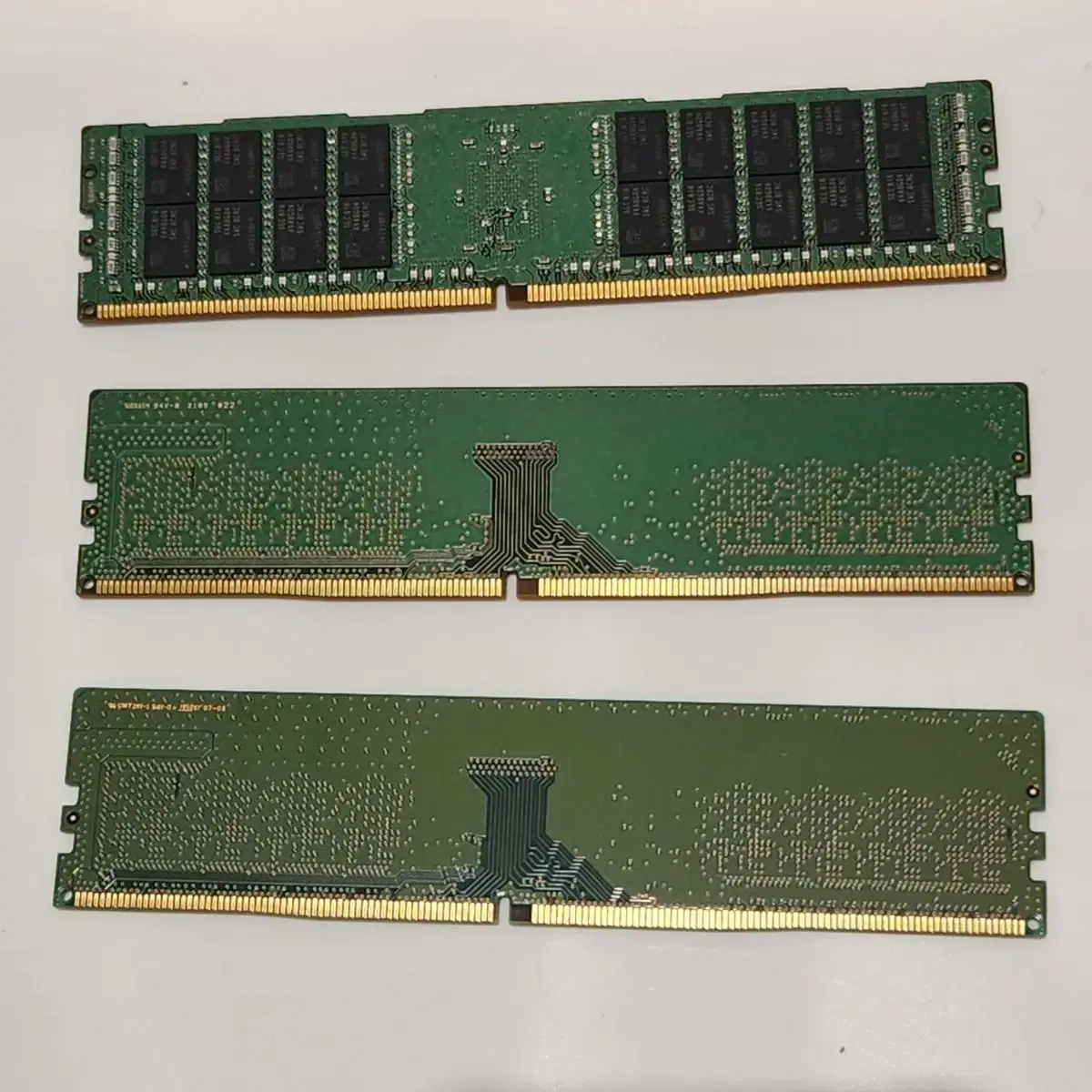 32GB PC4-2400T, 8GB PC4-3200AA,PC4-2666V