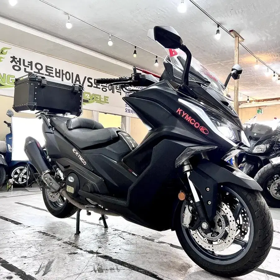 ( 킴코 ) AK 550 i 21년식 아크라포빅 부산울산대구창원서울경주