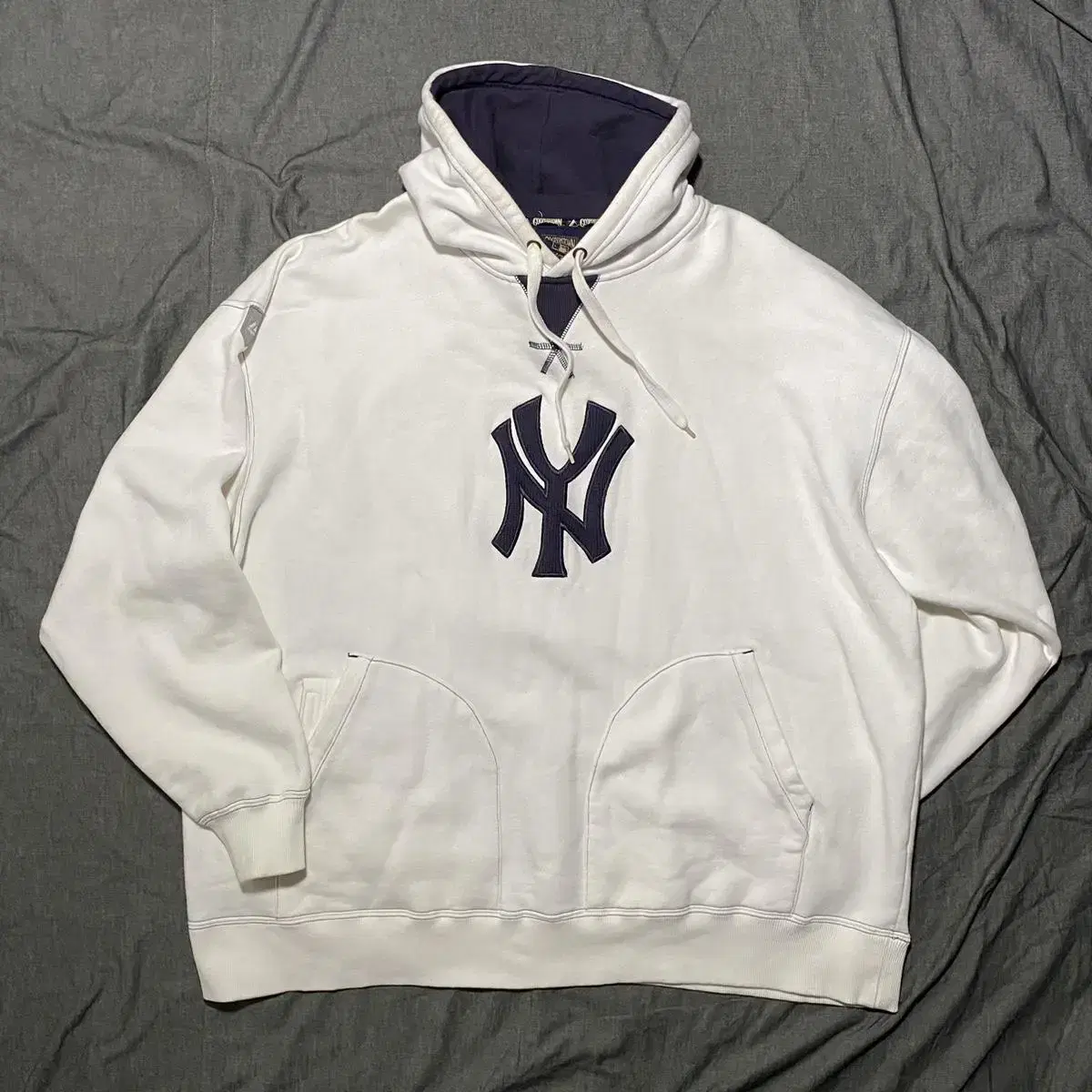 MAJESTIC Yankees Hood shirts Sz 2XL