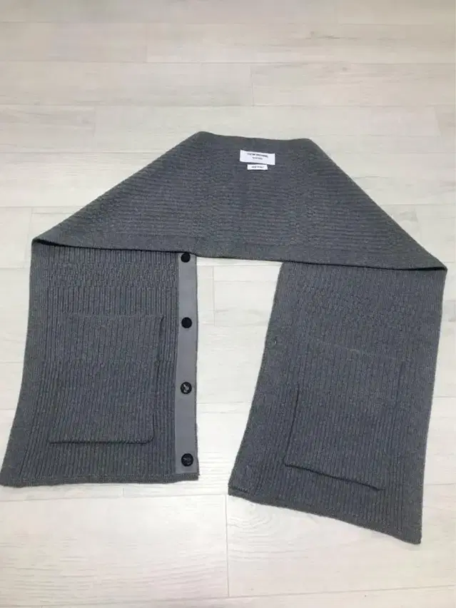 톰브라운 THOME BROWNE cotton vest 머플러