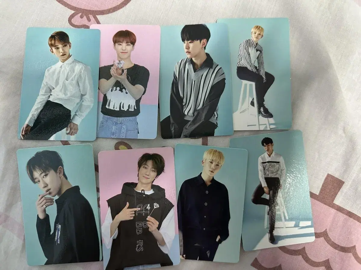 Official carat of SEVENTEEN, concert photocard WTS