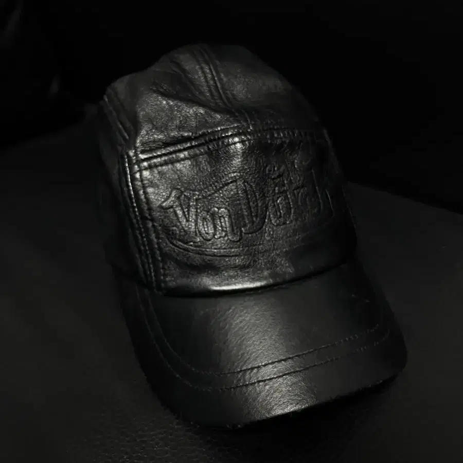 [희귀매물] Von Dutch Black Leather Cap