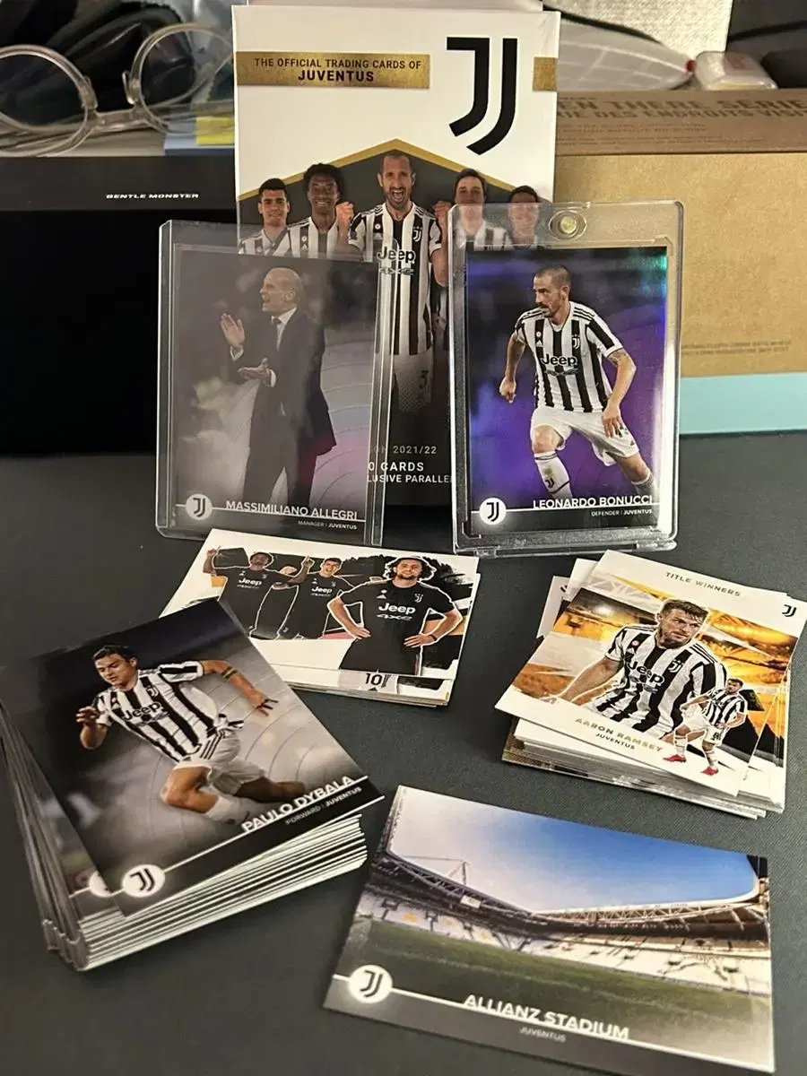 Juventus Team Set Boxed Full Set with Limited Kards