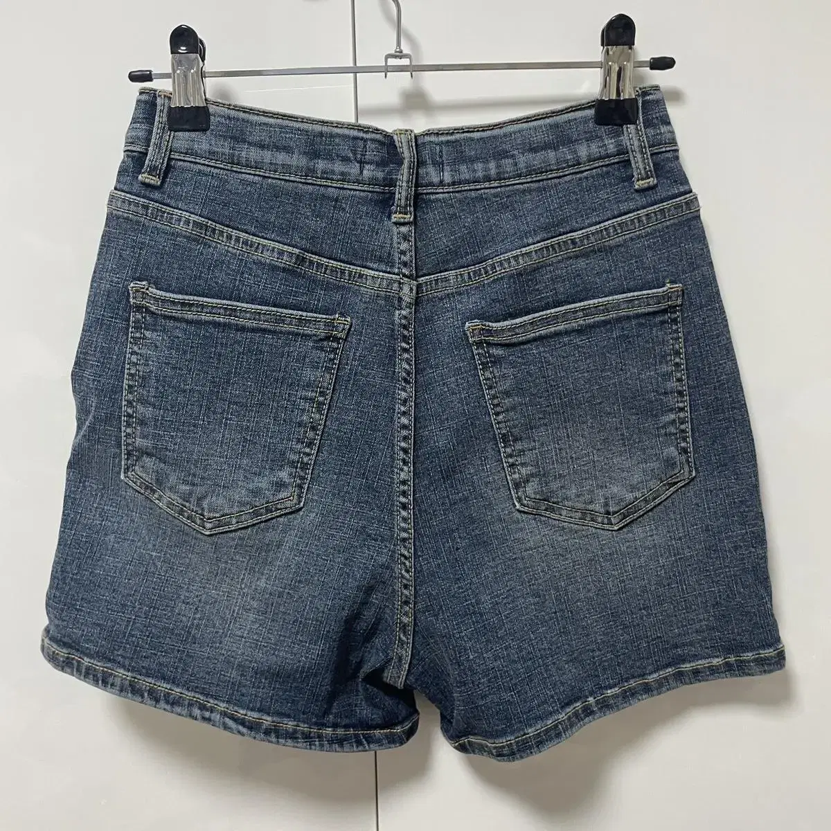 6. 페일제이드 Blue Jean Shorts