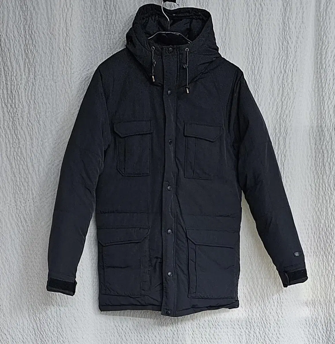 Levi's men's (like new) padded jacket size 90