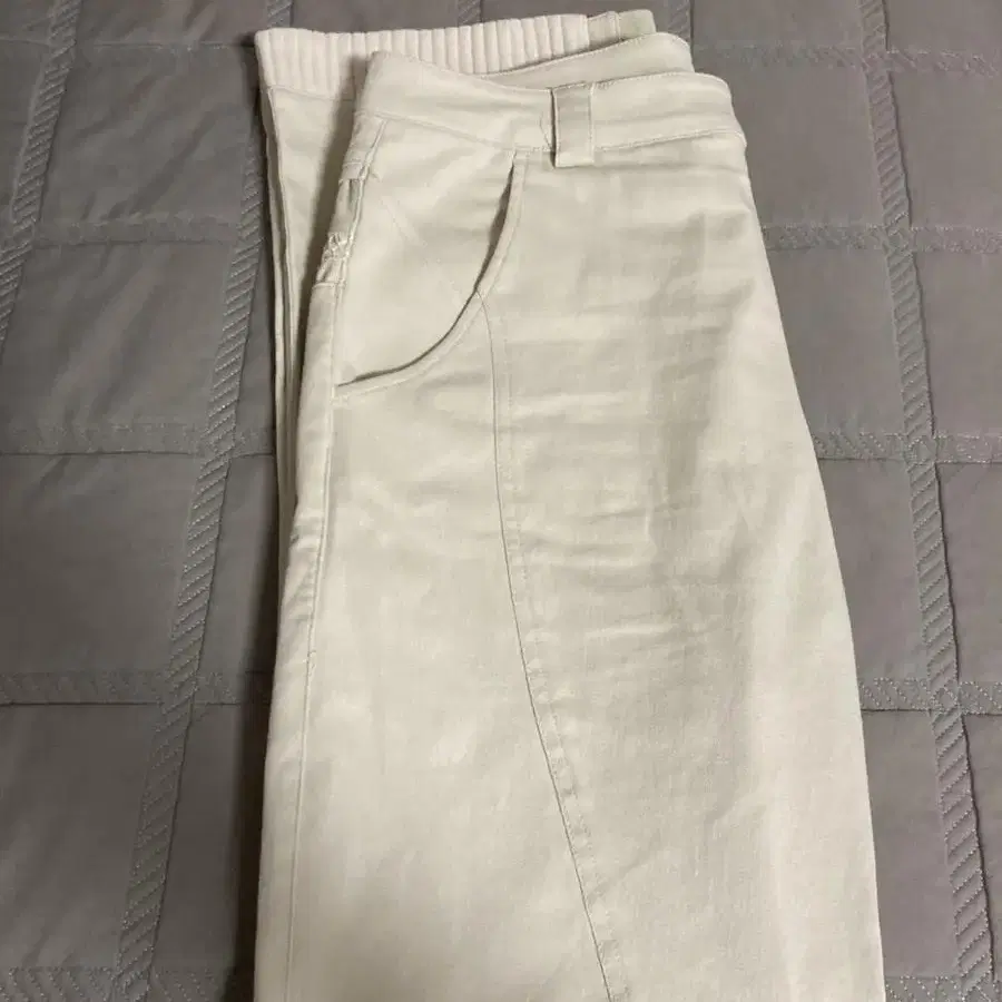 [판매완료] 엑슬림 ep3 02 trousers 아이보리