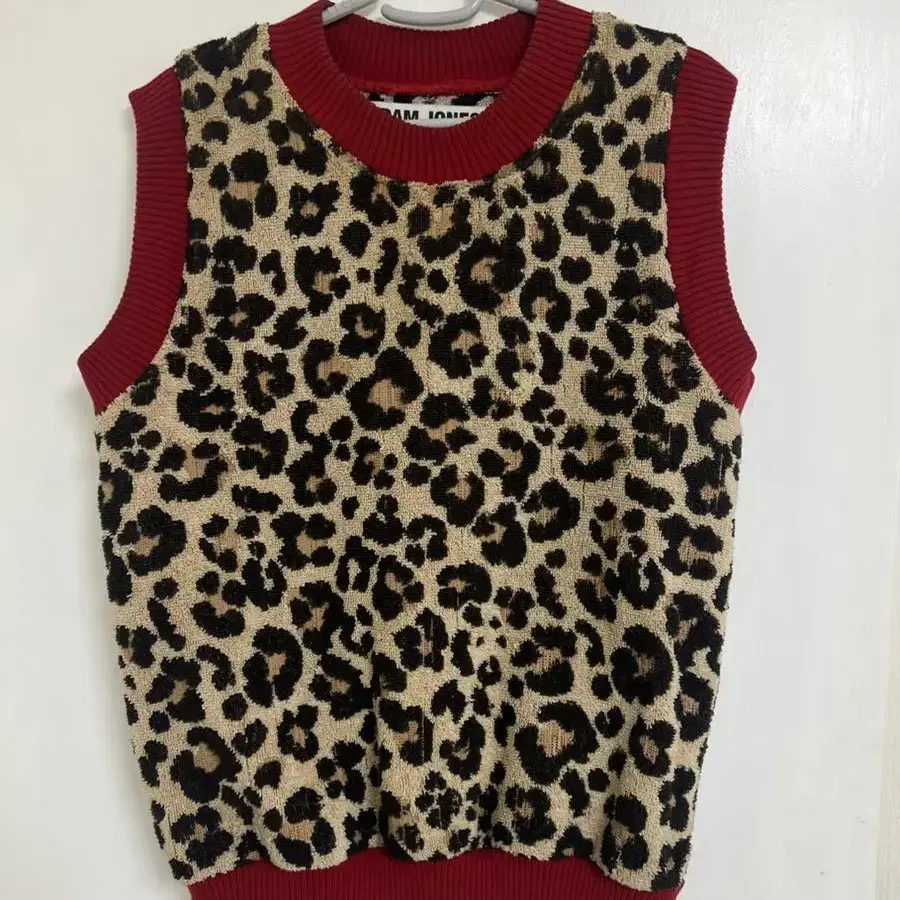 OS)ADAM JONES LEOPARD BEER TOWEL VEST