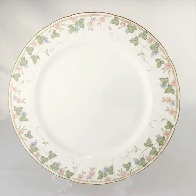 NORITAKE 노리타케 크래프톤 스칼럽 접시 GM A032