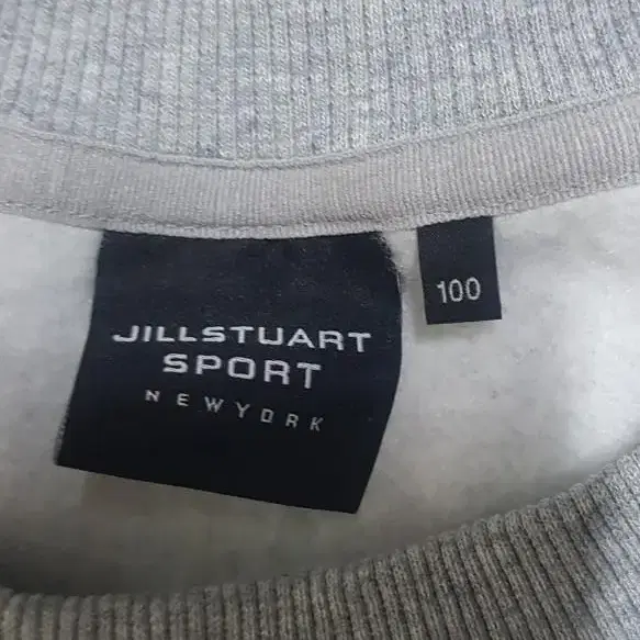 JILLSTUART SPORT 질스튜어트  기모맨투맨 100