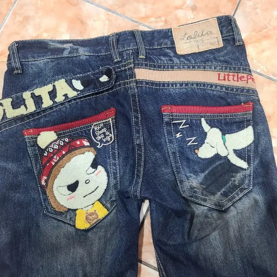 LOLITA JEANS