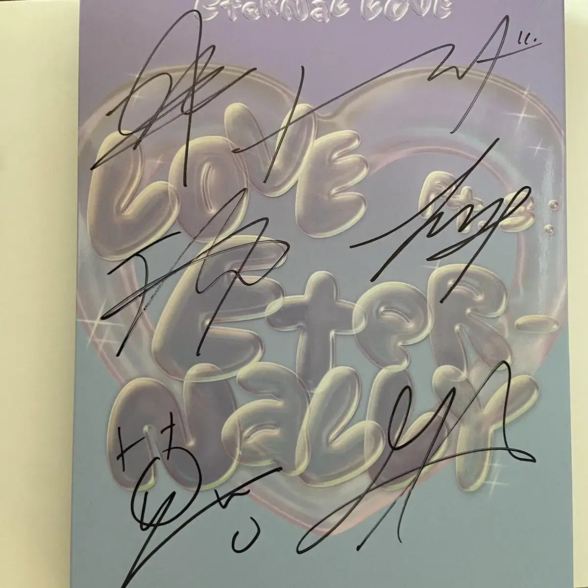 Wei's 6th album autographed album