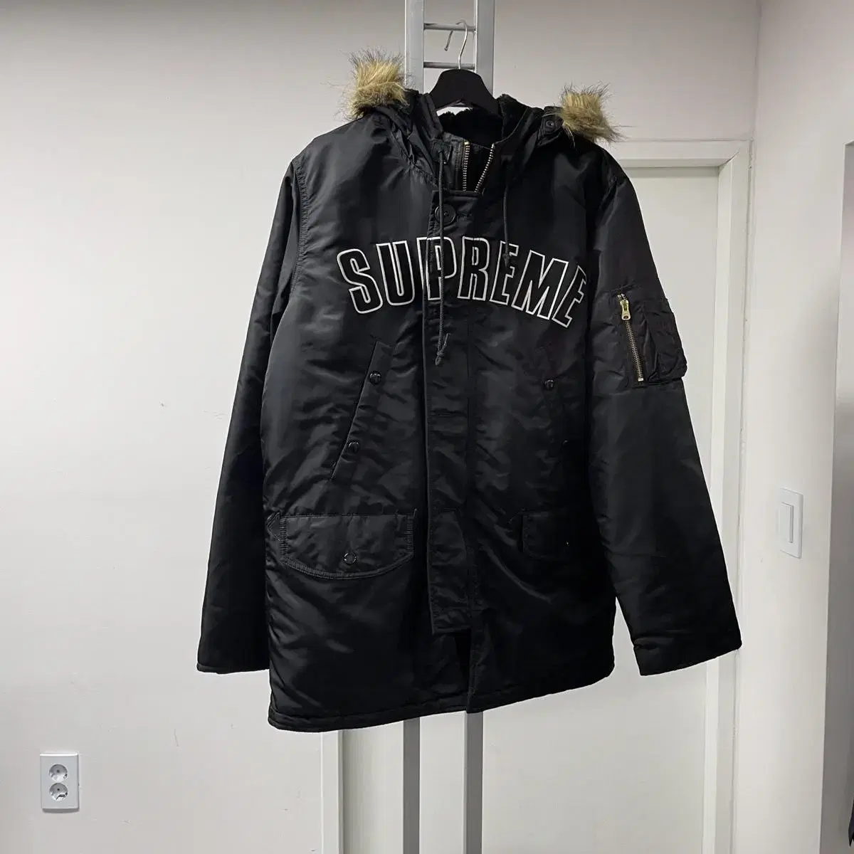 Supreme N3B Parka Black M