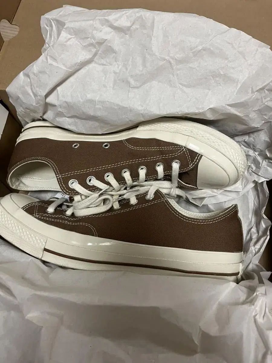 Calhart Converse (285)