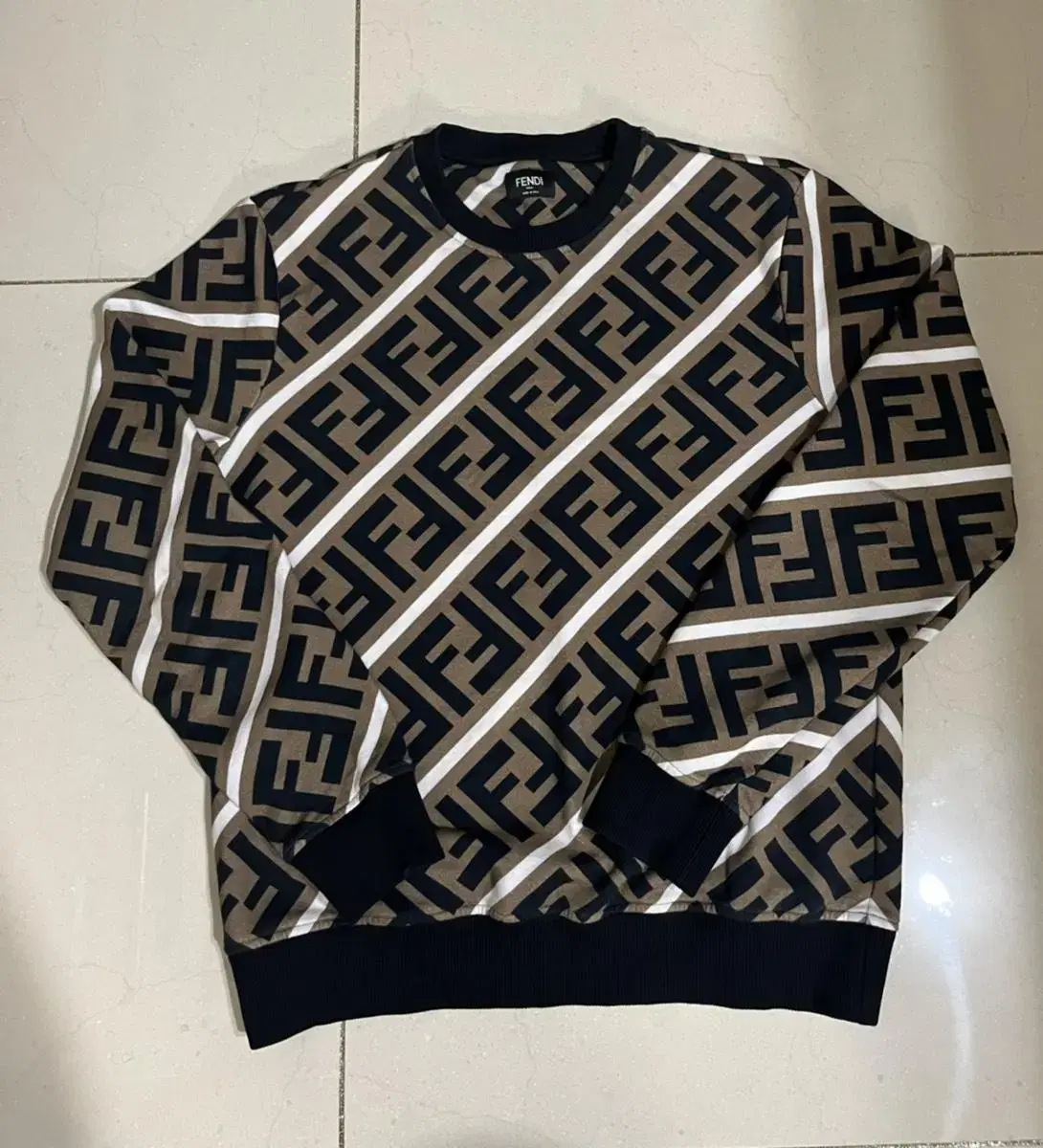 Fendi Man to Man size S