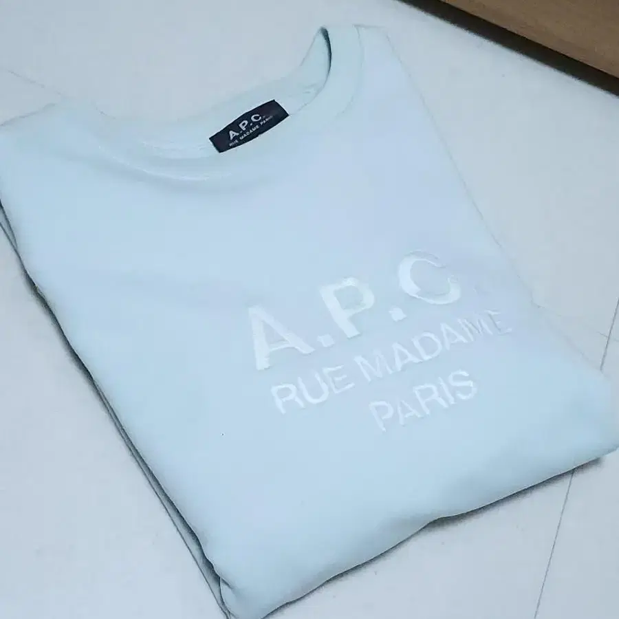 (해외S) A.P.C 아페쎄 스웻 셔츠(맨투맨)