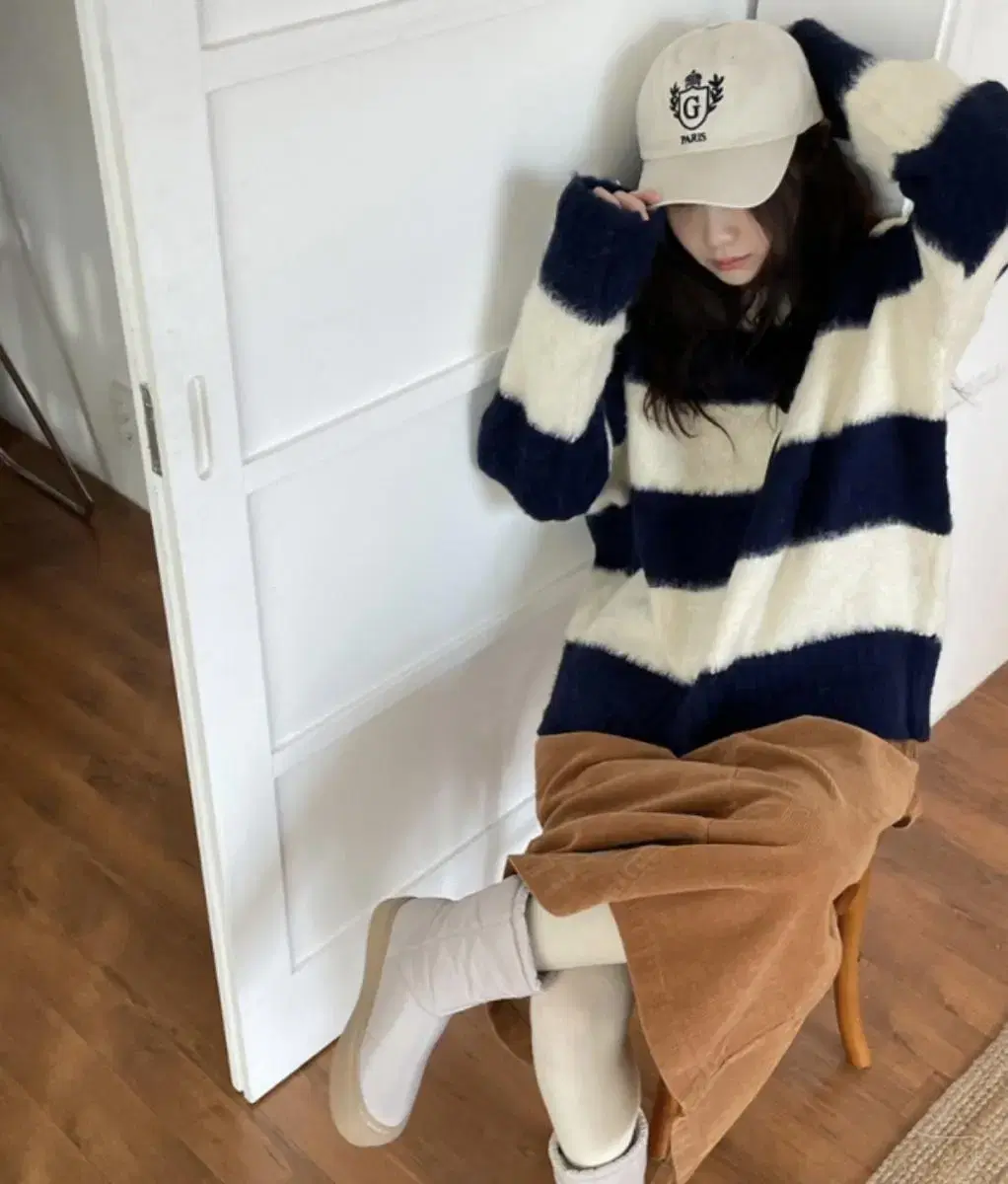 Kim Ah-hyeop stripe brush knit